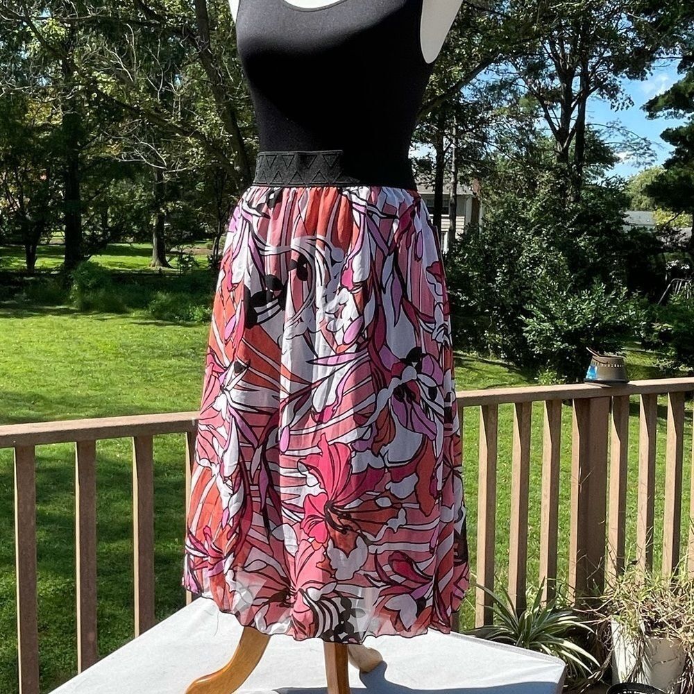 Black and pink Lola Lularoe